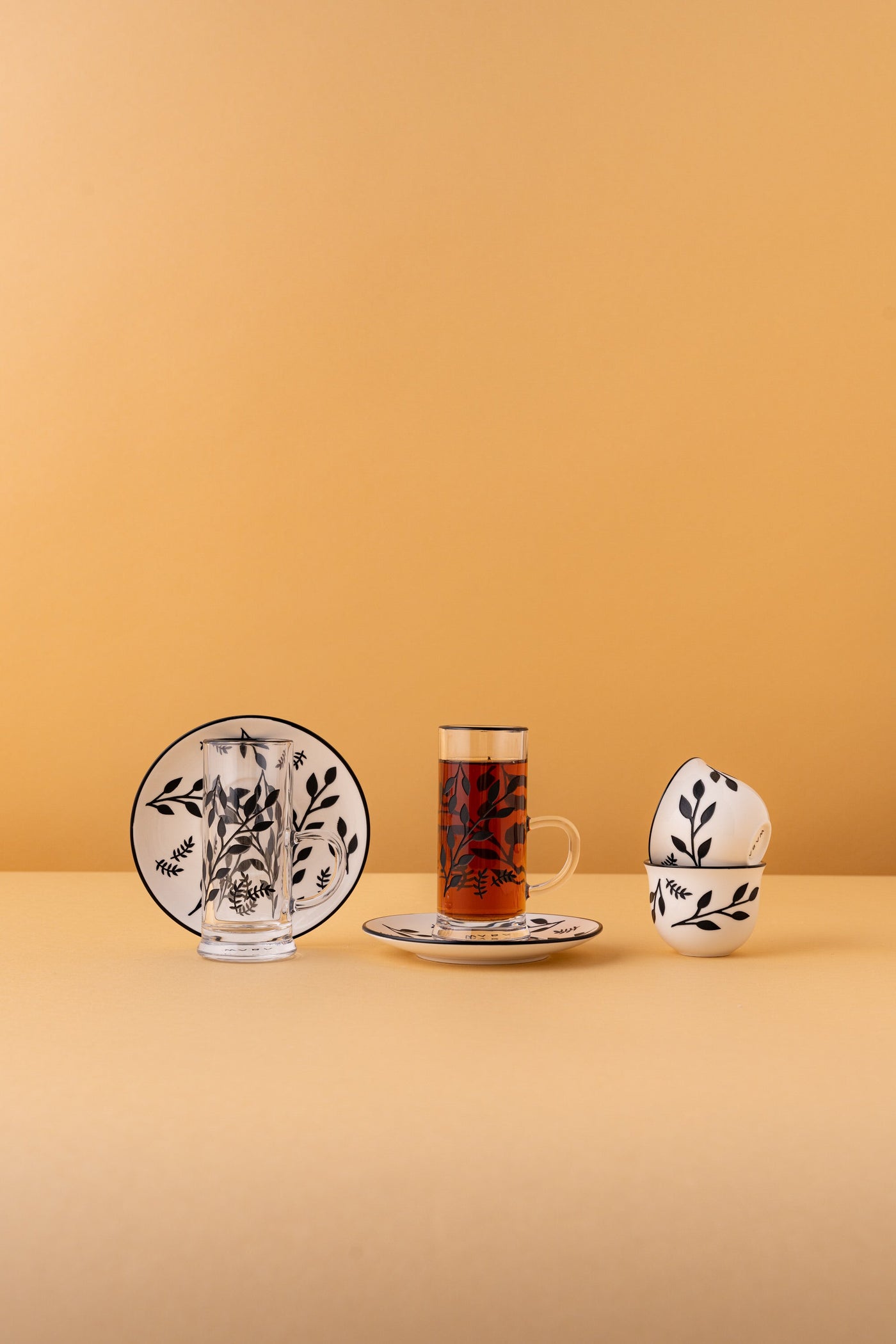 GM18 Tea & Coffee Set 18 Pcs
