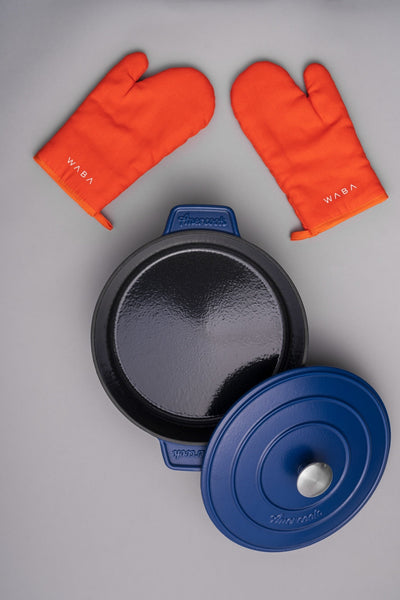KS Cast Iron Cooking Pot + 2 Gloves